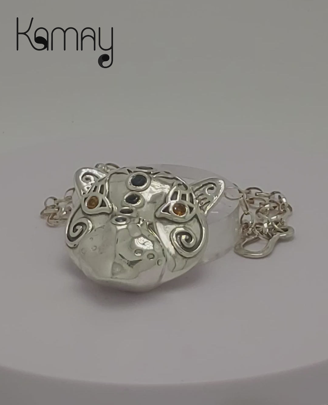 Sapphire statement pendant, Jaguar bold pendant