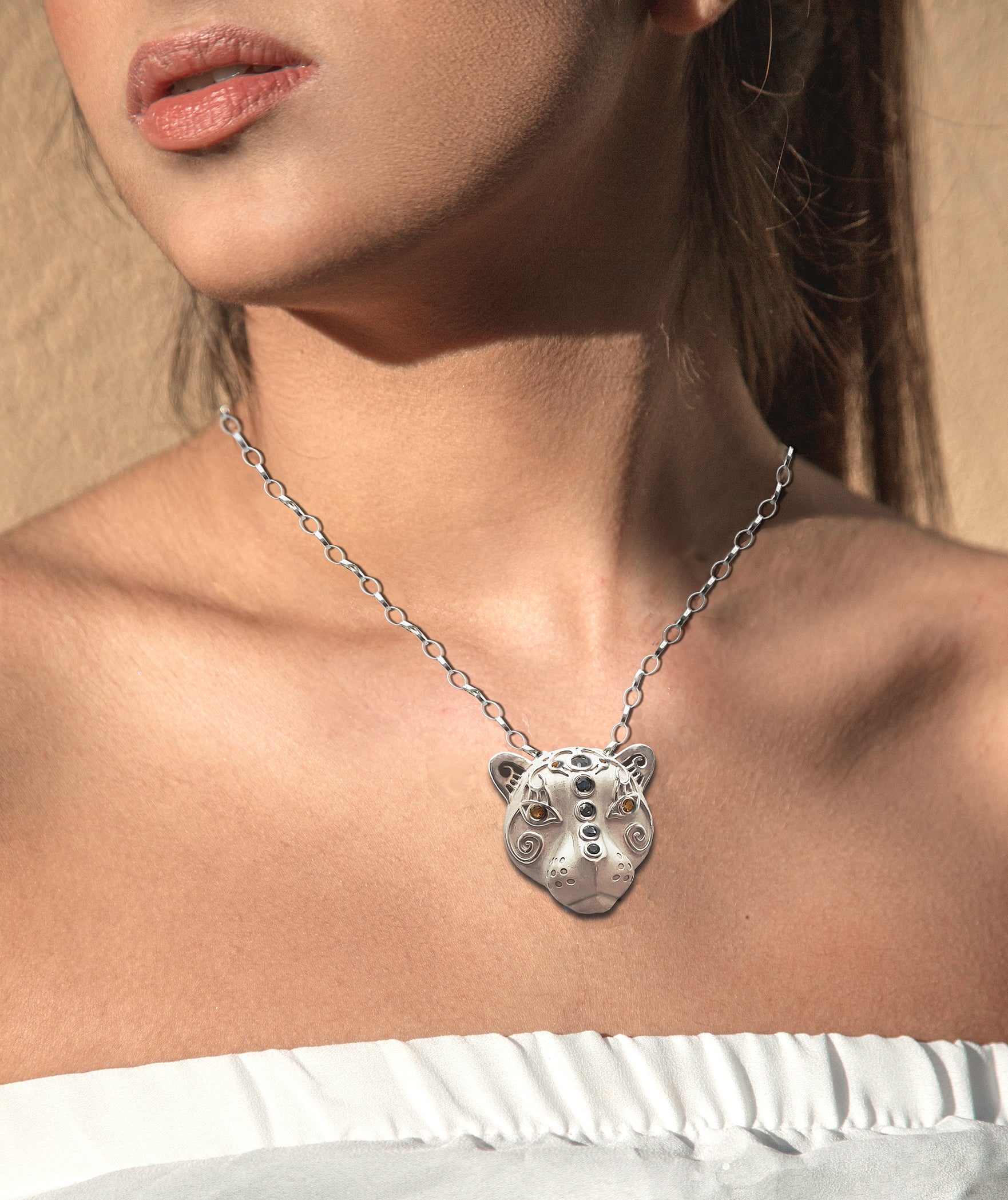 Sapphire statement pendant, Jaguar bold pendant