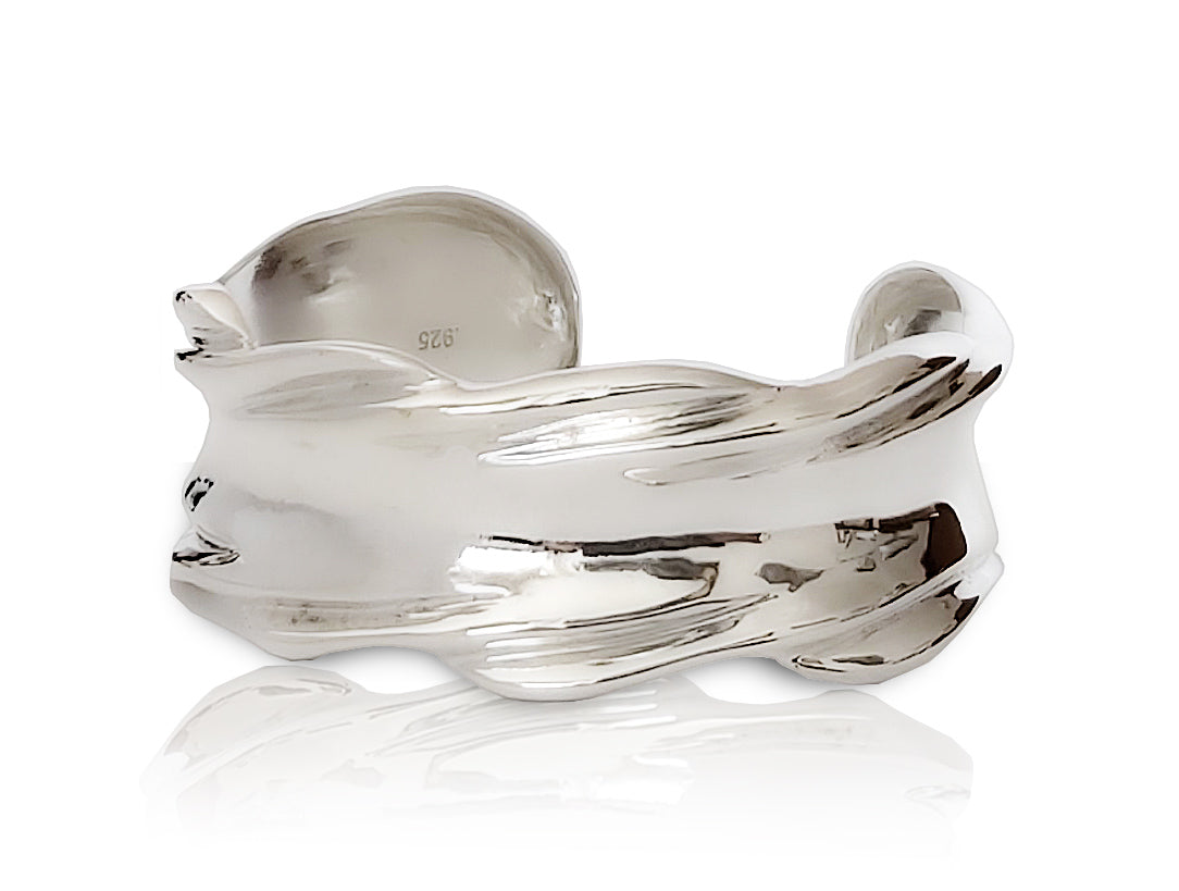 Olas tranquilas, brazalete de plata