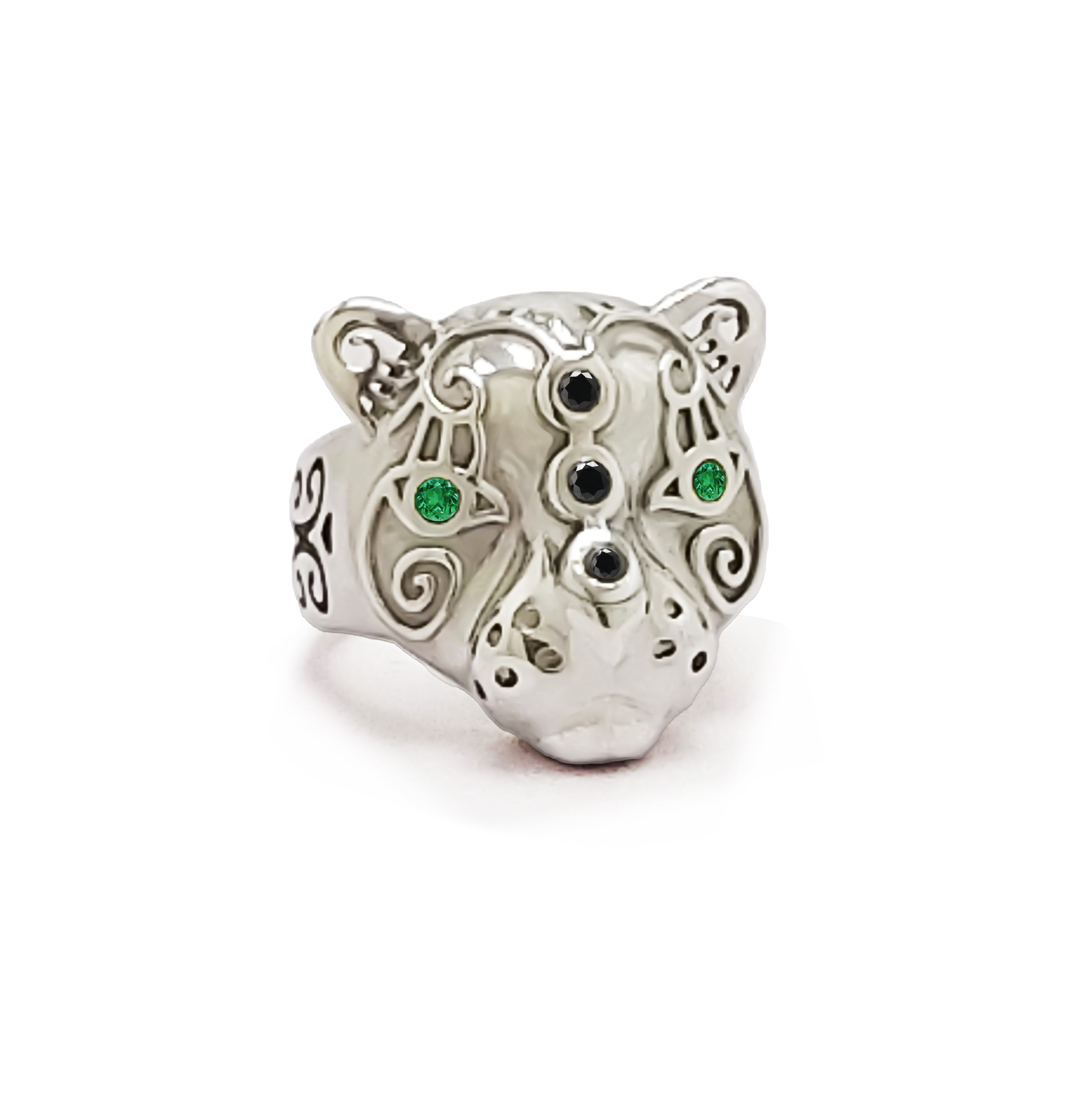 Statement jaguar ring with colorful emrald gemstones